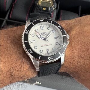 Duxot Altum Swiss Quartz Diver Watch 42mm